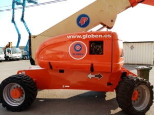 Alquiler de plataforma elevadora diesel 26m