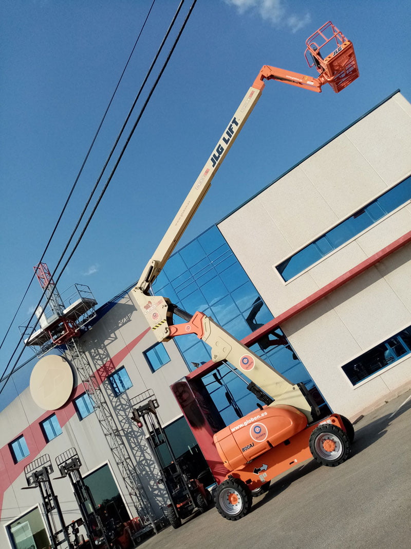 Alquiler de plataforma elevadora diesel 26m