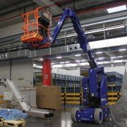 Plataforma articulada eléctrica E300AJP