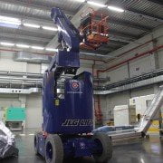Plataforma articulada eléctrica E300AJP