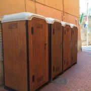 Sanitario madera natural