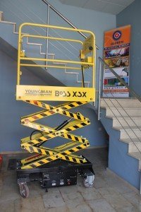 Plataforma tijera eléctrica Modelo BoSS Altura de trabajo 5,2m
