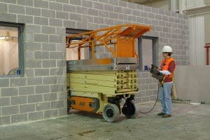 Plataforma tijera eléctrica Modelo JLG 2630ES Altura de trabajo de 10m (2)