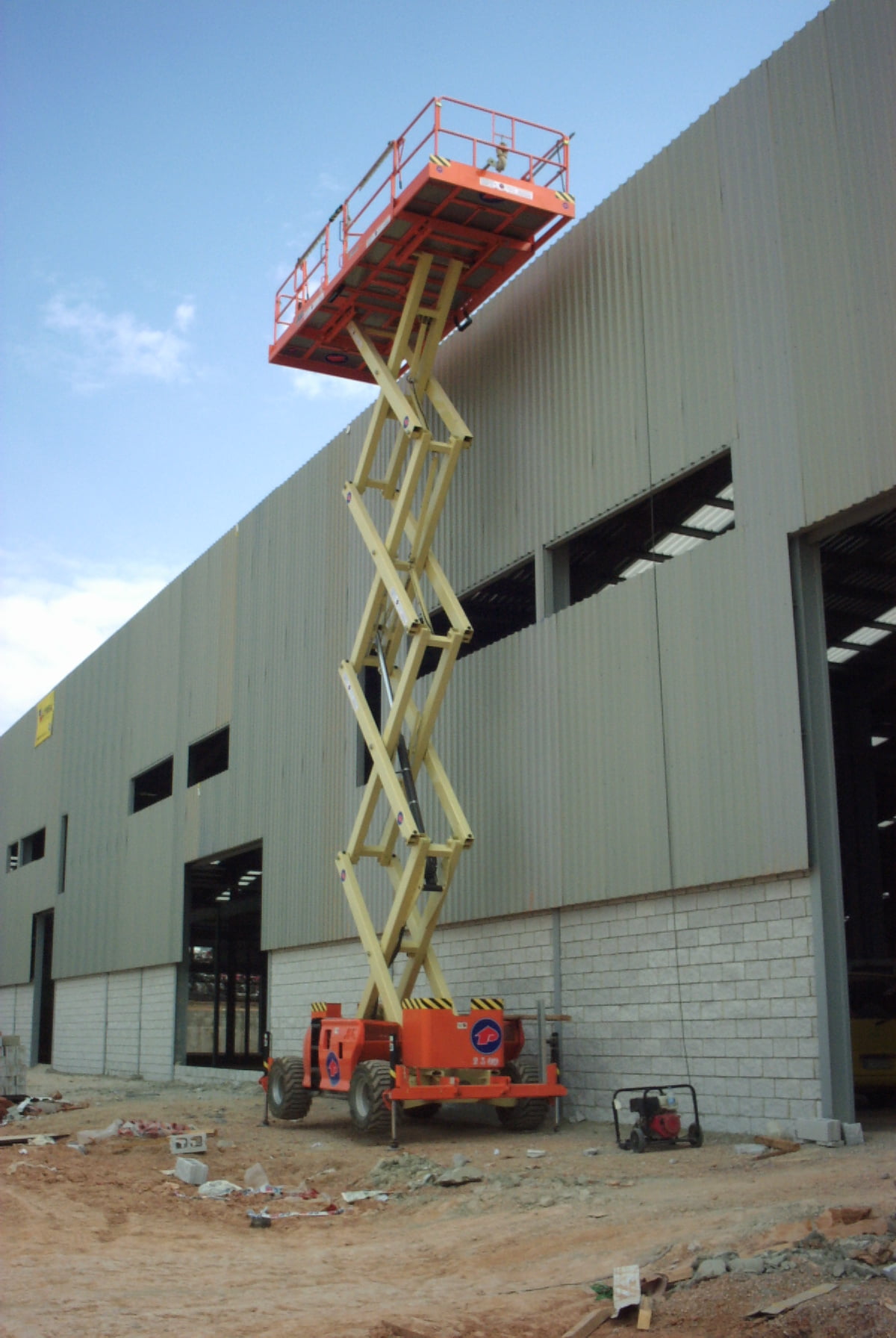 Modelo JLG 4394RT Altura de trabajo de 15m (2)