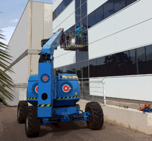alquiler de plataforma articulada diesel 20m