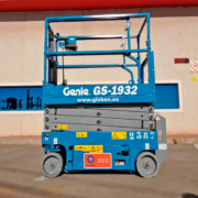Plataforma-tijera-electrica-GENIE-GS1932-altura-de-trabajo-de-8m_2