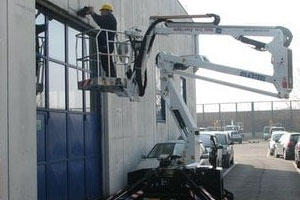 alquiler-de-plataforma-elevadora-de-oruga